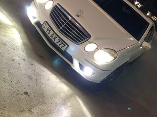 2004 Mercedes-Benz E-Класс 320 III (W211, S211), белый, 1050000 рублей, вид 3