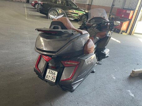 2018 Honda GL 1800 Gold Wing, коричневый, 2200000 рублей, вид 3