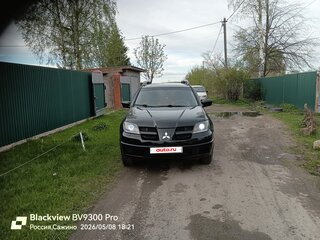 2004 Mitsubishi Outlander I, чёрный, 700000 рублей, вид 2