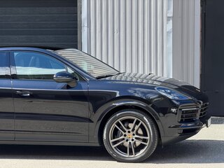2020 Porsche Cayenne III, чёрный, 11000000 рублей, вид 5