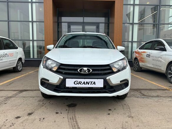 2026 Lada (ВАЗ) Granta I Рестайлинг, белый, 1063000 рублей - вид 1
