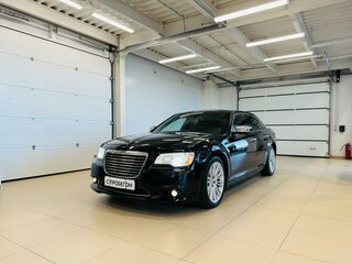 2012 Chrysler 300C II, чёрный, 1649900 рублей, вид 2