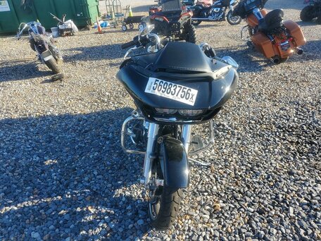 2019 Harley-Davidson Road Glide, чёрный, 1097568 рублей, вид 3