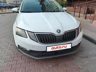 2019 Skoda Octavia III (A7) Рестайлинг, белый, 1350000 рублей, вид 3