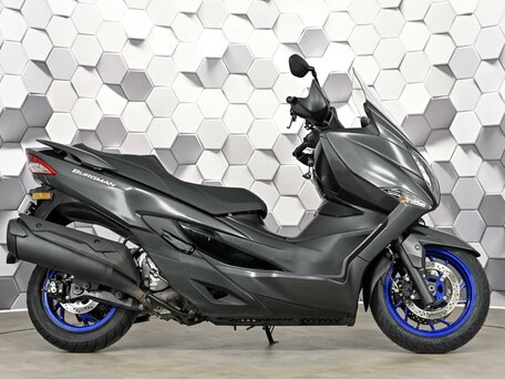 2022 Suzuki Burgman (SkyWave) 400, чёрный, 529000 рублей, вид 3