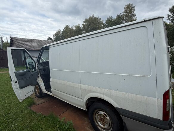 2011 Ford Transit, белый, 750000 рублей - вид 3