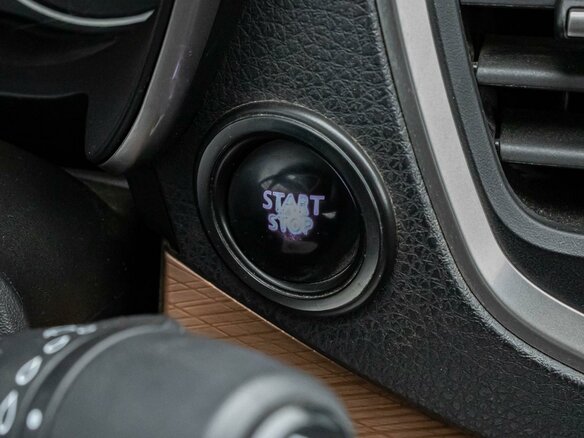 2024 Lada (ВАЗ) Vesta Cross I Рестайлинг (NG), белый, 1339000 рублей - вид 16