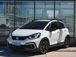 2023 Honda Fit Crosstar IV Рестайлинг, белый, 1100000 рублей, вид 1