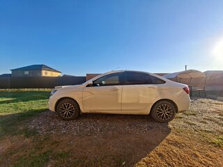 2017 Lada (ВАЗ) Vesta I, белый, 620000 рублей, вид 2