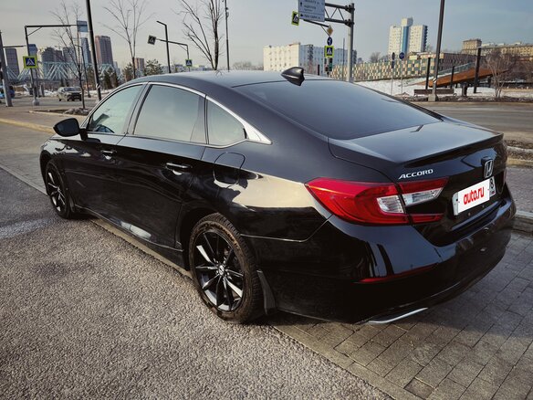 2021 Honda Accord X Рестайлинг, чёрный, 2490000 рублей - вид 3