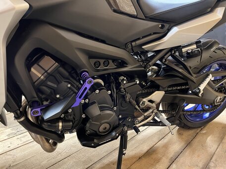 2018 Yamaha MT-09 Tracer (FJ-09), чёрный, 1100000 рублей, вид 5