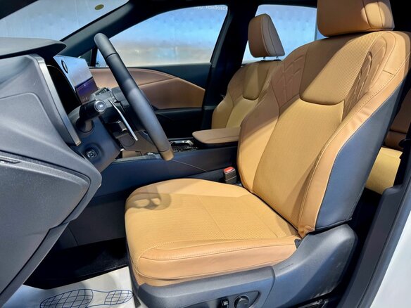 2026 Lexus RX 300 V, белый - вид 13