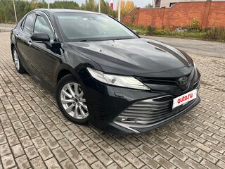 2018 Toyota Camry VIII (XV70), чёрный, 2300000 рублей, вид 3