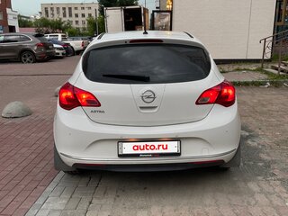 2014 Opel Astra J Рестайлинг, белый, 740000 рублей, вид 4