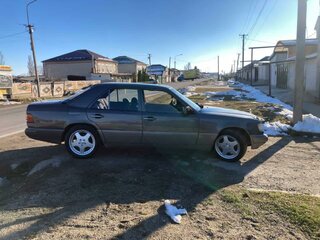 1992 Mercedes-Benz W124 200, серый, 240000 рублей, вид 5