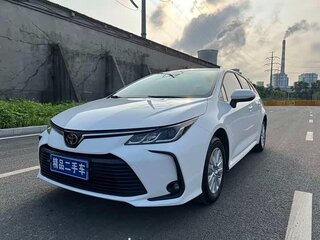 2022 Toyota Corolla XII (E210), белый, 1300000 рублей, вид 1