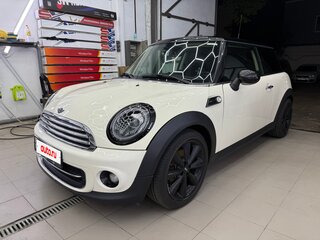 2013 Mini Hatch Cooper II (R56) Рестайлинг, белый, 1000000 рублей, вид 1
