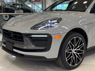 2025 Porsche Macan I Рестайлинг 2, серый, 11495000 рублей, вид 5