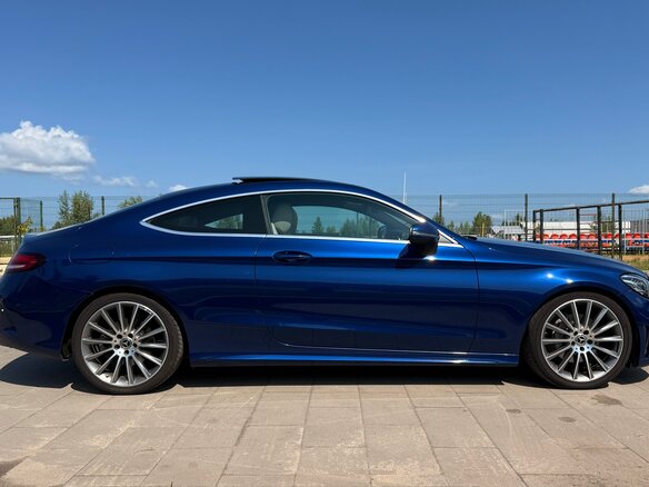 2019 Mercedes-Benz C-Класс 200 IV (W205) Рестайлинг, синий, 3800000 рублей - вид 3