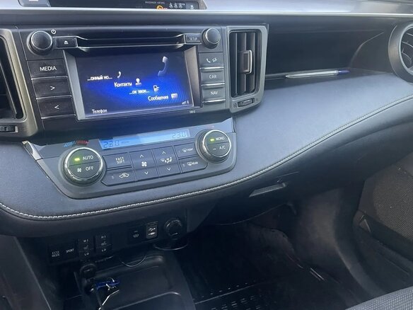 2016 Toyota RAV4 IV (XA40) Рестайлинг, коричневый, 2400000 рублей - вид 9