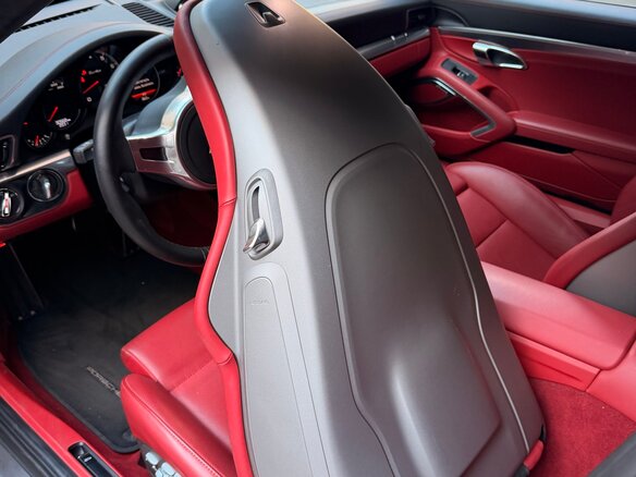 2015 Porsche 911 Turbo VII (991), серебристый, 11290000 рублей - вид 11