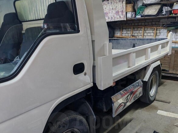 1999 Isuzu Elf (N-series), белый, 2200000 рублей - вид 1