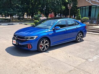 2022 Volkswagen Jetta GLI VII Рестайлинг, синий, 2999999 рублей, вид 1
