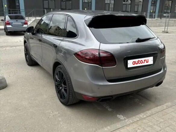 2010 Porsche Cayenne S II (958), серый, 1300000 рублей - вид 11