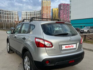2011 Nissan Qashqai I Рестайлинг, серебристый, 1099000 рублей, вид 5