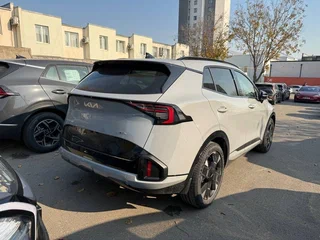 2025 Kia Sportage V Рестайлинг, серый, 3290000 рублей, вид 5