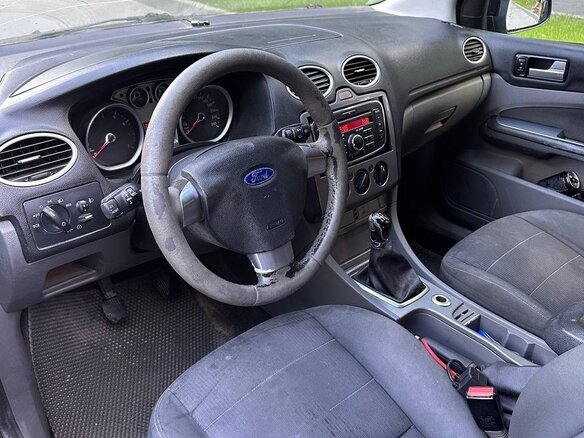 2009 Ford Focus II Рестайлинг, чёрный - вид 4