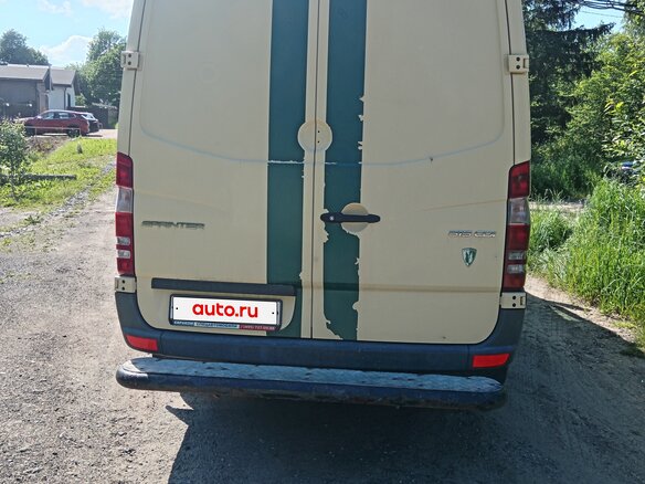 2014 Mercedes-Benz Sprinter, жёлтый, 3200000 рублей - вид 3