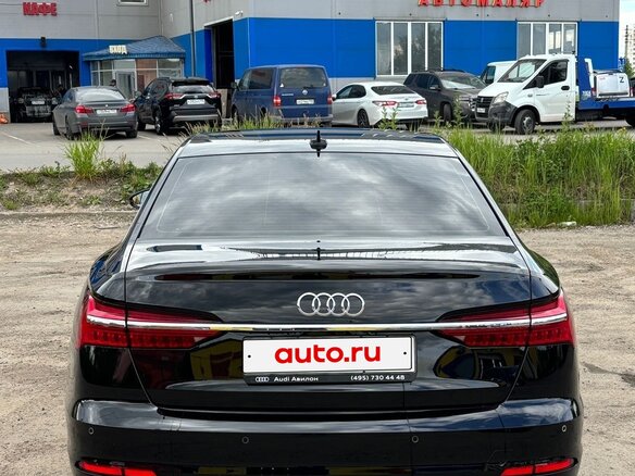 2021 Audi A6 45 TFSI V (C8), чёрный, 3690000 рублей - вид 2