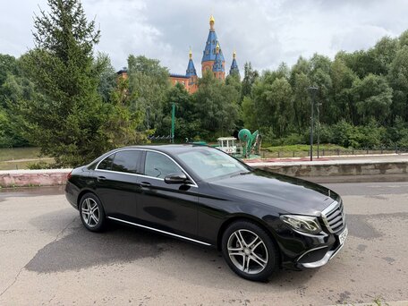 2017 Mercedes-Benz E-Класс 200 V (W213, S213, C238), чёрный, 2080000 рублей, вид 2