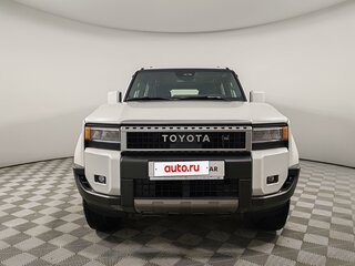 2025 Toyota Land Cruiser Prado 250 Series, белый, 10000000 рублей, вид 3