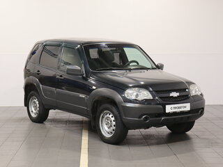 2018 Chevrolet Niva I Рестайлинг, чёрный, 499000 рублей, вид 4
