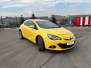 2013 Opel Astra GTC J Рестайлинг, жёлтый, 700000 рублей, вид 2
