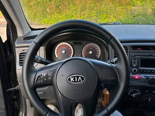 2009 Kia Rio II, чёрный, 365000 рублей, вид 5