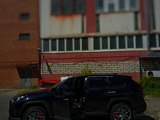 2020 Toyota RAV4 V (XA50), чёрный, 3100000 рублей, вид 2