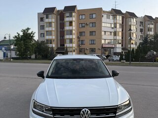2019 Volkswagen Tiguan II, белый, 2625000 рублей, вид 2