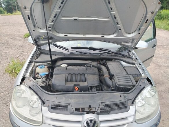 2006 Volkswagen Golf V, серебристый, 400000 рублей - вид 12