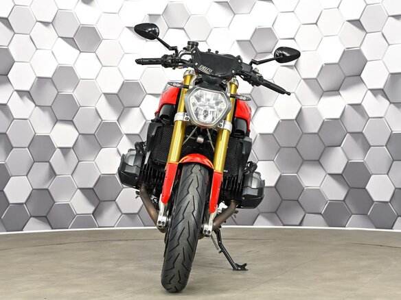 2018 BMW R 1200 R, красный, 679000 рублей - вид 4