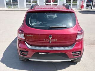 2018 Renault Sandero Stepway II Рестайлинг, красный, 1050000 рублей, вид 3