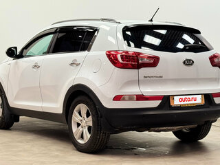 2011 Kia Sportage III, белый, 800000 рублей, вид 3