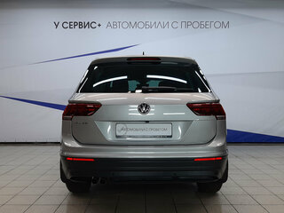 2019 Volkswagen Tiguan II, серебристый, 2159000 рублей, вид 4