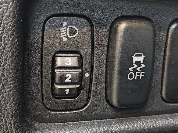 2011 Mitsubishi ASX I, белый, 840000 рублей - вид 23