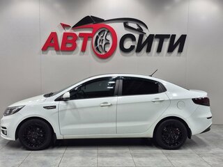2015 Kia Rio III Рестайлинг, белый, 890000 рублей, вид 4