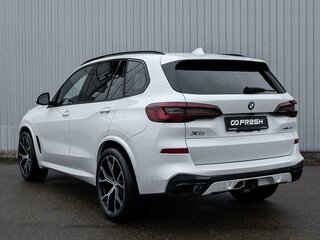 2022 BMW X5 40i IV (G05/G18), белый, 7299000 рублей, вид 2