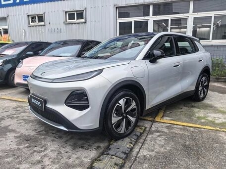 2026 Changan Qiyuan Q05 40.3 kWh II, серебристый, 2210000 рублей, вид 1