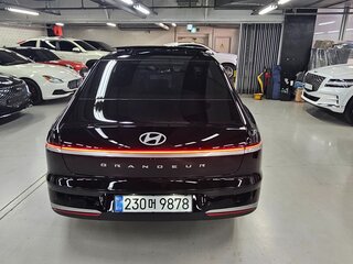 2026 Hyundai Grandeur VII Рестайлинг, чёрный, 7576000 рублей, вид 4